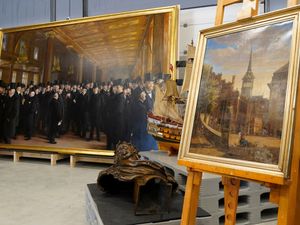 Supporting image for story: More than 90% of cultural items at Danish stock exchange rescued from fire