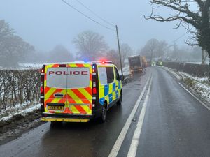 Supporting image for story: Border road reopened after emergency services deal with crash