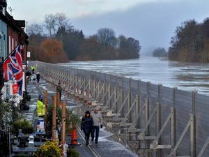Supporting image for story: Flooding alert: Defences installed in Bewdley as River Severn rises