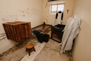 A female Victorian cell