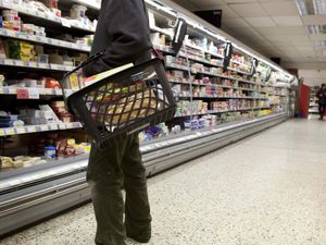 Supporting image for story: Inflation unexpectedly remains at 3.8% as food prices ease