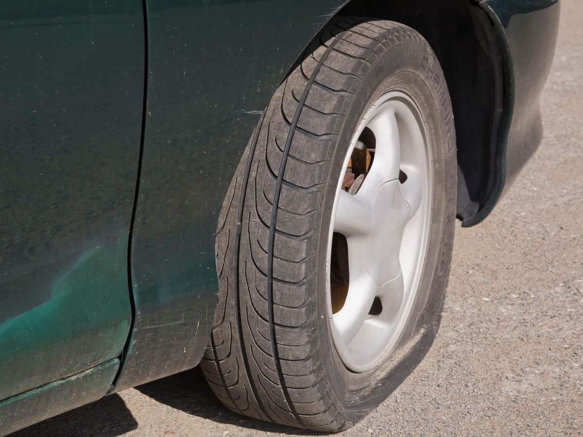 Heatwave causes surge in vehicle breakdowns because of hot tyres