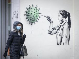 Supporting image for story: UK should follow Scotland’s ‘harsh lockdown’ model – Edinburgh University expert