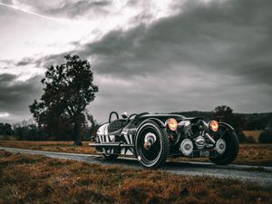 Supporting image for story: Morgan marks end of 3 Wheeler production with limited-edition P101