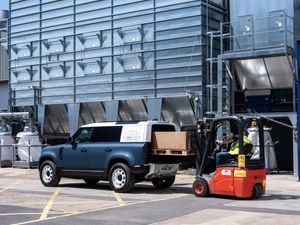 Supporting image for story: Hard Top returns to Land Rover Defender line-up