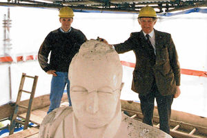 Supporting image for story: What should be done with Shrewsbury's Lord Hill statue?