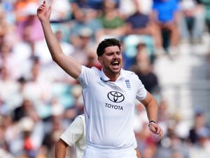 Supporting image for story: Josh Tongue haunts former club Worcestershire to put Nottinghamshire in control