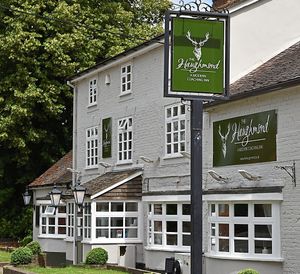 Pub styling – The Haughmond in Upton Magna