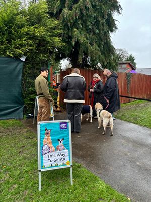 Guests queing for Santa Paws