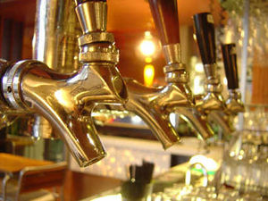 Supporting image for story: Letter: Why our pubs are closing