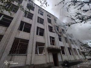 Supporting image for story: Ukraine and Russia both report attacks on first day of Moscow-declared ceasefire
