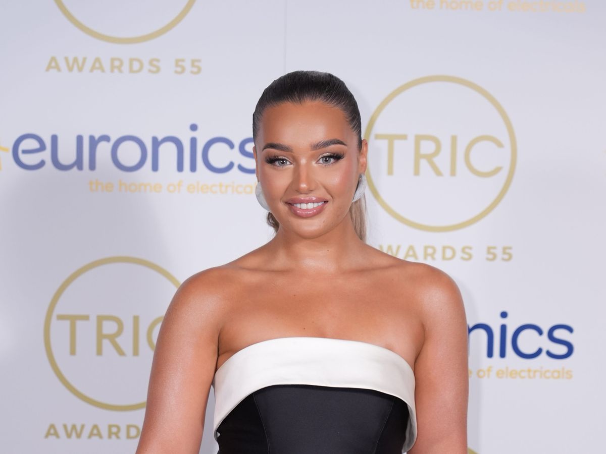 Au Vodka ads banned for targeting under-age teenagers