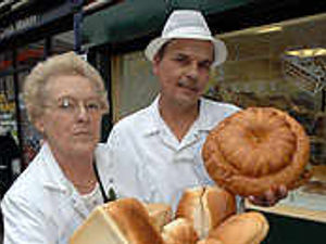 Supporting image for story: Popular bakers branching out