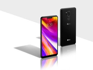 Supporting image for story: LG’s new G7 ThinQ comes with AI and an iPhone-style notch