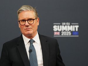 Supporting image for story: Prime Minister apologises for ‘overly rude’ comment that MP ‘talks rubbish’