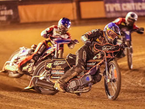 Supporting image for story: States starlet Luke Becker joins Wolverhampton Wolves