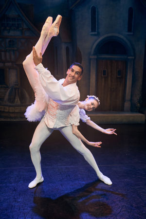 EYB Principal Dancers - Ann Wall & James Pullum