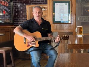 Supporting image for story: 'Troo-ra-loo!'- Former Shropshire councillor's musical tribute to Market Drayton's pies, beer and gingerbread