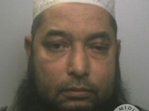 Supporting image for story: Imam jailed for home tutor sex attacks on sisters