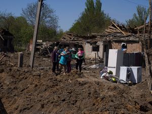 Supporting image for story: UK pledges £1.3 billion in support for Ukraine’s fight against Putin’s Russia