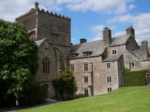 Supporting image for story: Lost voices of monks heard again after 500 years