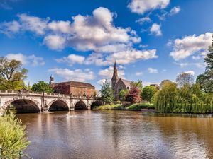 Supporting image for story: Shrewsbury hero honoured for saving man who had been in River Severn for an hour