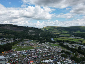 Supporting image for story: Special guest for county farming conference