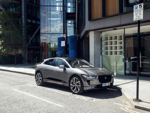 Supporting image for story: Jaguar Land Rover's all-electric move welcomed by industry leaders