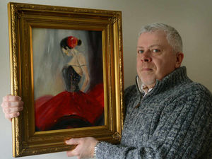 Supporting image for story: Injured artist Craig re-learns to paint - with his left hand