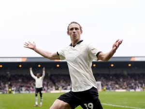 Supporting image for story: League One strugglers Port Vale stun Sunderland to reach FA Cup quarter-finals