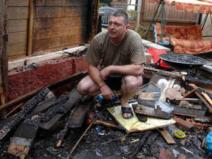 Supporting image for story: Thirty canaries killed in Smethwick blaze