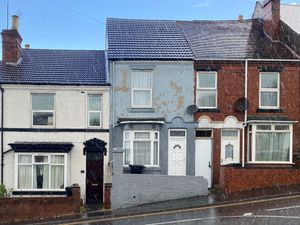 Supporting image for story: Bargain house in Dudley on the market for just £30k