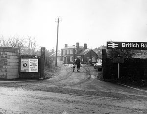 This is Oakengates station offering a cheap day return to wellington for 1s 6d in April 1968 when according to the sign the access was about to close and switch to Station Hotel. 