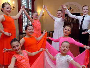 Supporting image for story: Youngsters have stars in their eyes