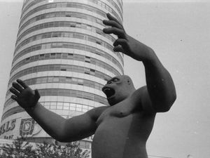 Supporting image for story: Famous King Kong statue returning to city for Commonwealth Games