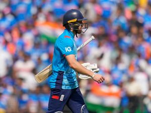 Supporting image for story: Jos Buttler rues loss of momentum after Phil Salt run-out as England sunk again