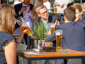 Supporting image for story: Good news, because apparently booze can improve your recent memory