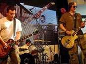 Supporting image for story: Manics heading for Wolverhampton gig
