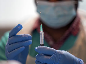 Supporting image for story: Shropshire NHS staff urged to get Covid jabs despite expected U-turn