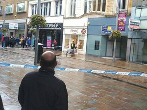 Supporting image for story: False alarm as Wolverhampton street sealed off over suspicious package