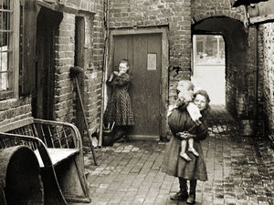 Supporting image for story: Life and times of people who lived in Ludlow street during early 20th century recalled
