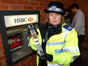 Supporting image for story: Shoppers urged to be vigilant over cashpoint scam
