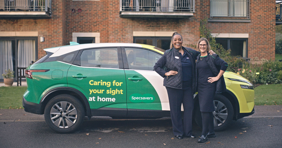TV favourite Alison Hammond lends a hand to Specsavers Home Visits program in the Midlands