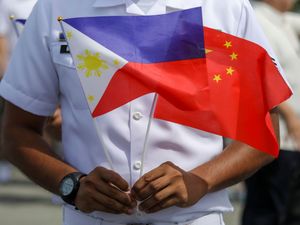 Supporting image for story: China accuses the Philippines of purposely crashing ship into vessel