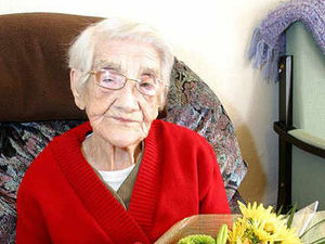 Supporting image for story: Ex-village pub landlady Daisy dies at 106