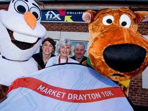 Supporting image for story: Thousands set to pound streets for Market Drayton 10k