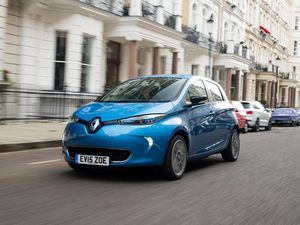 Supporting image for story: No-deal Brexit could see the UK hit by EV supply issues