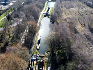 Supporting image for story: Revealing birds' eye view of historic Wolverhampton canal lock drained of water