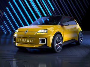 Supporting image for story: Renault’s electric 5 to make UK debut at Goodwood
