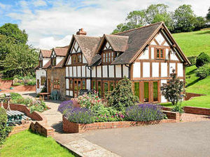Supporting image for story: Homes of the Week - Algerian Cottage